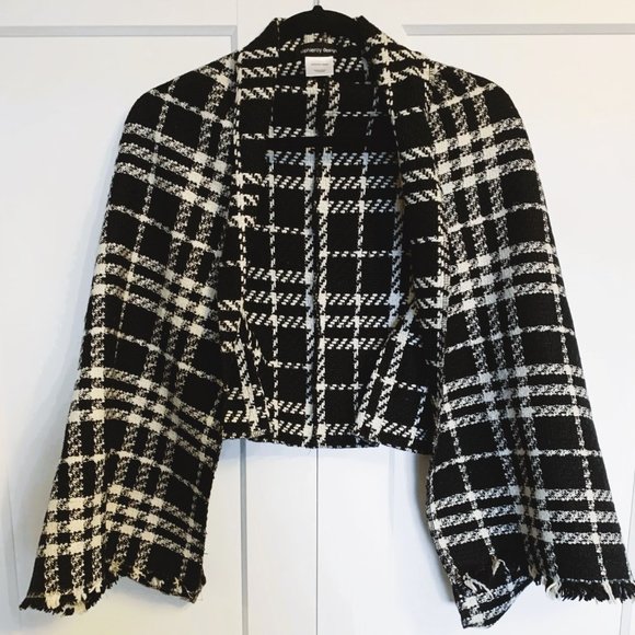 SophieRoyDesign Cropped Shawl - One Size - Picture 1 of 2